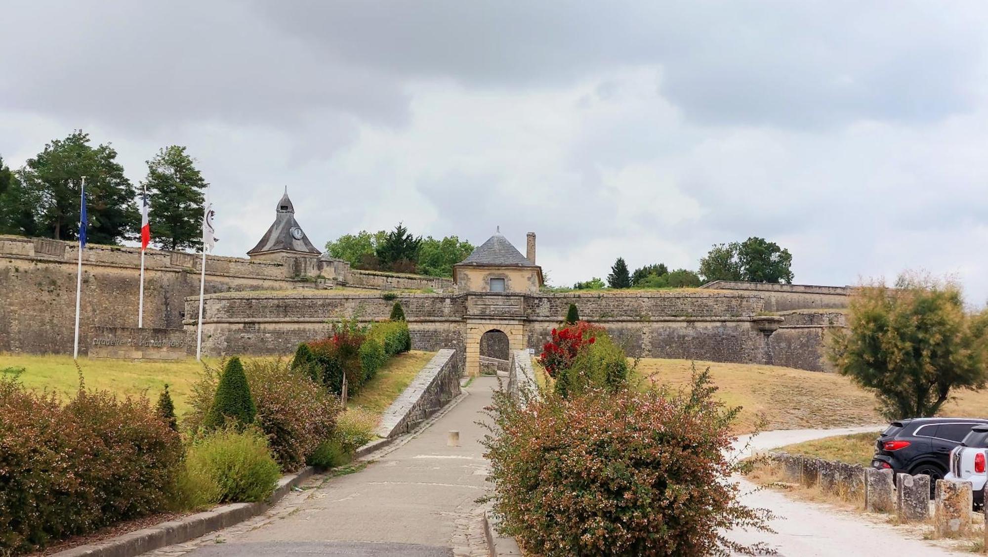 Appartamento Duplex Cocoon - 10 Min De Blaye - 20 Min Cnpe - Wifi - Tv Hd Saint-Seurin-de-Cursac Esterno foto